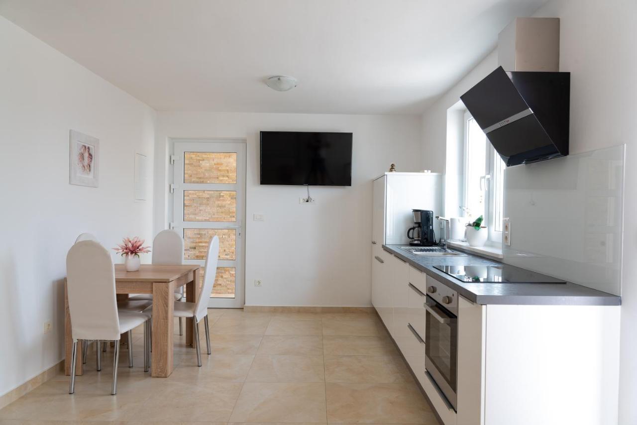 Apatmani Apartmán *