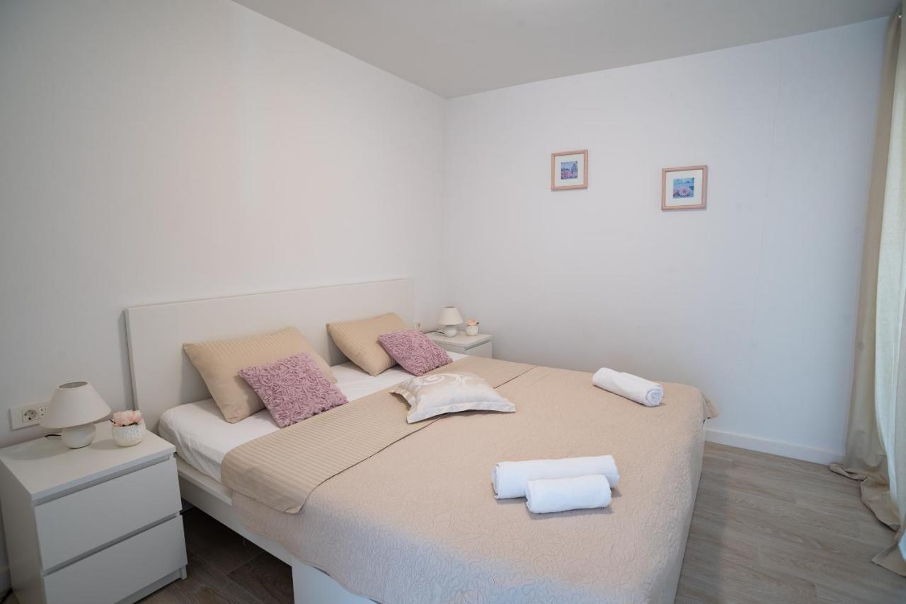 Apatmani Apartment *