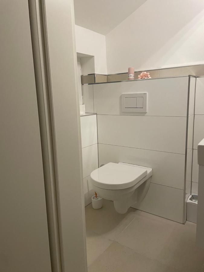 Apatmani Apartment